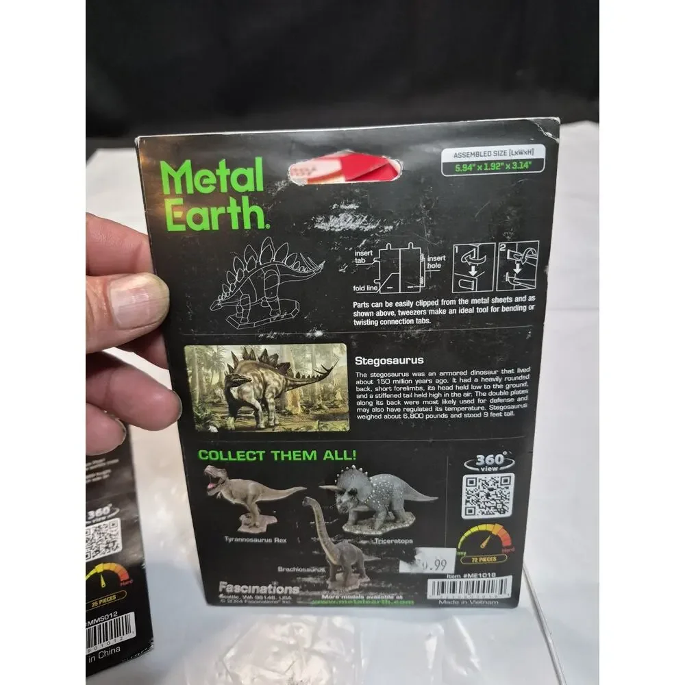 Lot/2 NEW Metal Earth Puzzle Model Stegosaurus Dinosaur & The Pirate Ship.